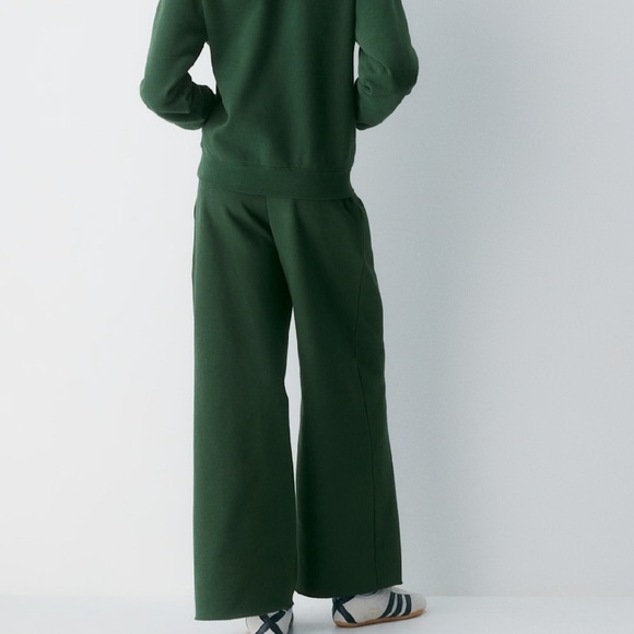 NWOT Aritzia Cozy Sweatfleece Mega Flutter™ Sweatpant XS - Picture 9 of 13